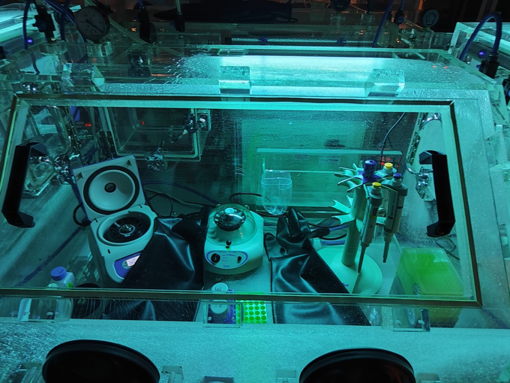 Historical genetics clean laboratory